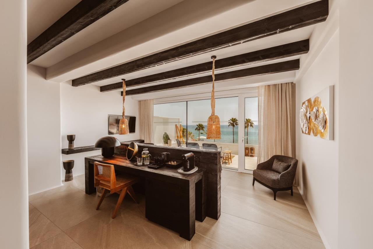 Kaliva Suites - Adults Only Ajía Nápa Kültér fotó